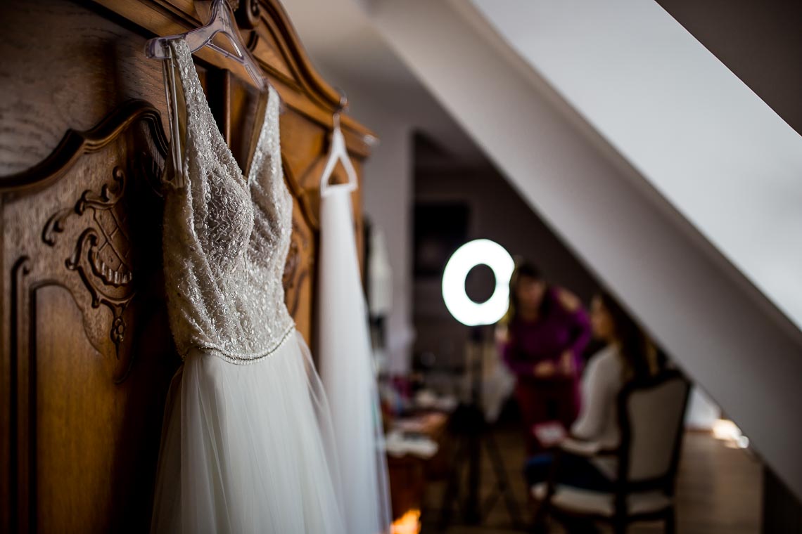 zdjęcia z przygotowań detale suknia ślubna