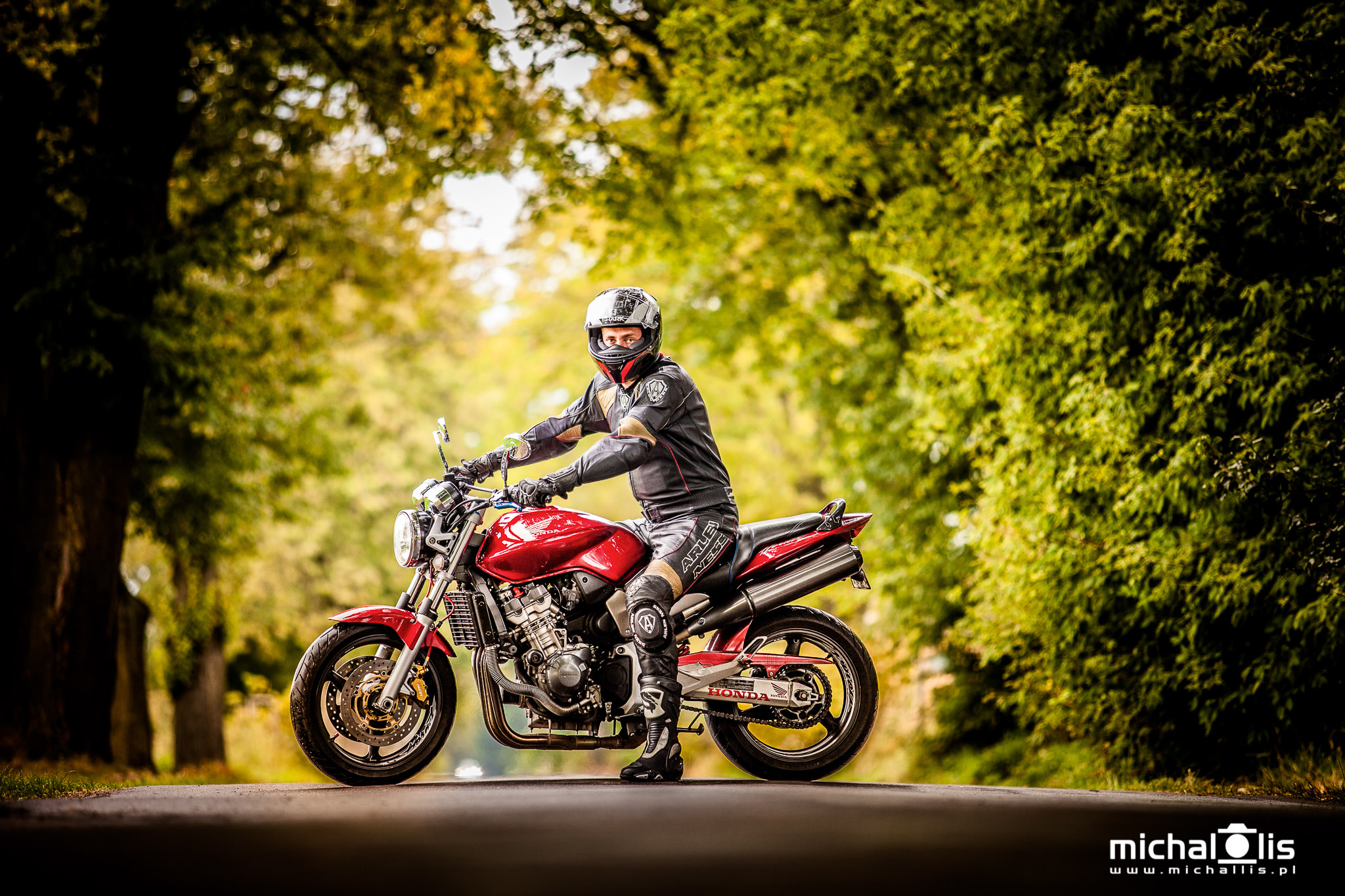 Zdjęcia na motocyklu szosowym - portret na motorze